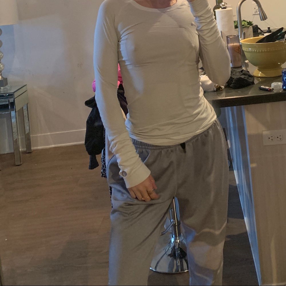 LULULEMON SHIRT SIZE 4